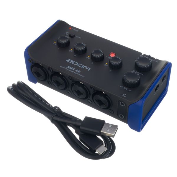 Zoom AMS-44