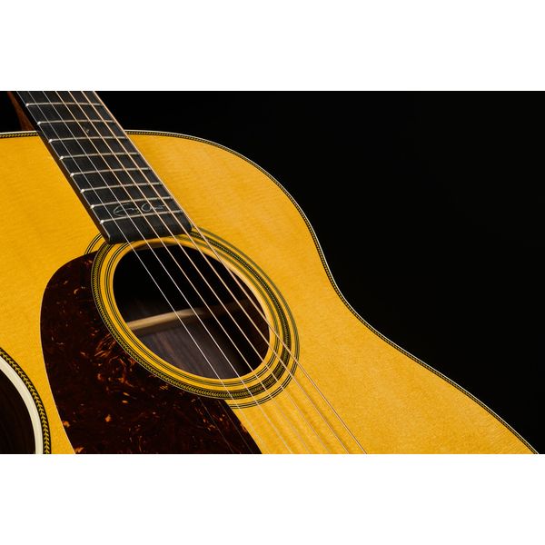 Martin Guitar 000-28ECL Eric Clapton Left