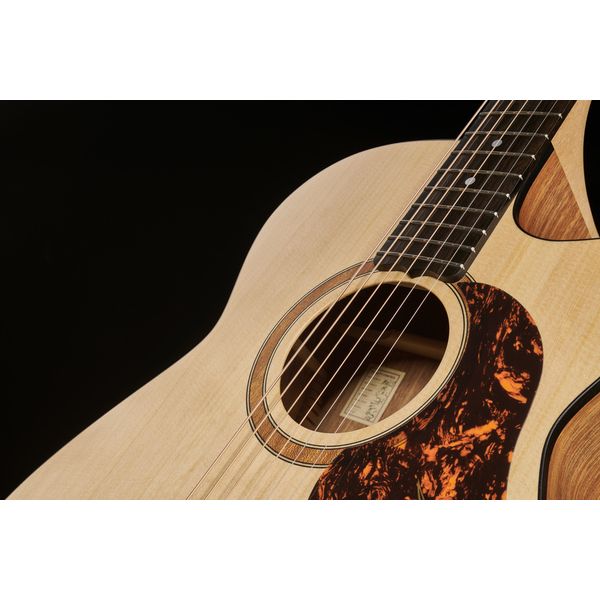 Maton SRS808C