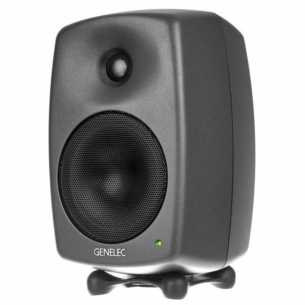 Genelec 8030 CP Stand Bundle
