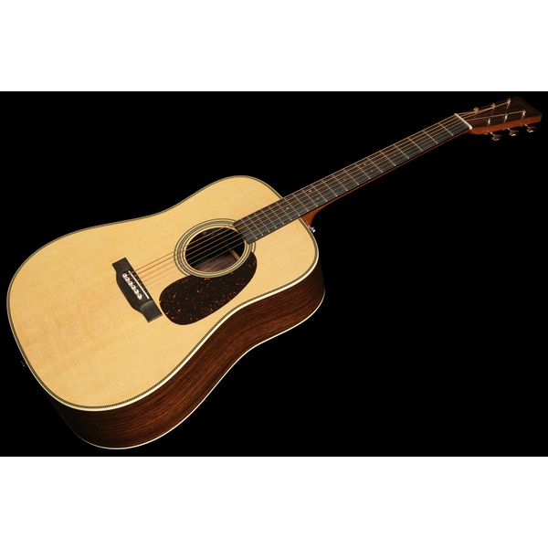Martin Guitar HD28E