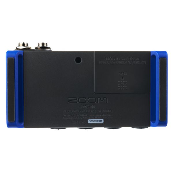 Zoom AMS-44
