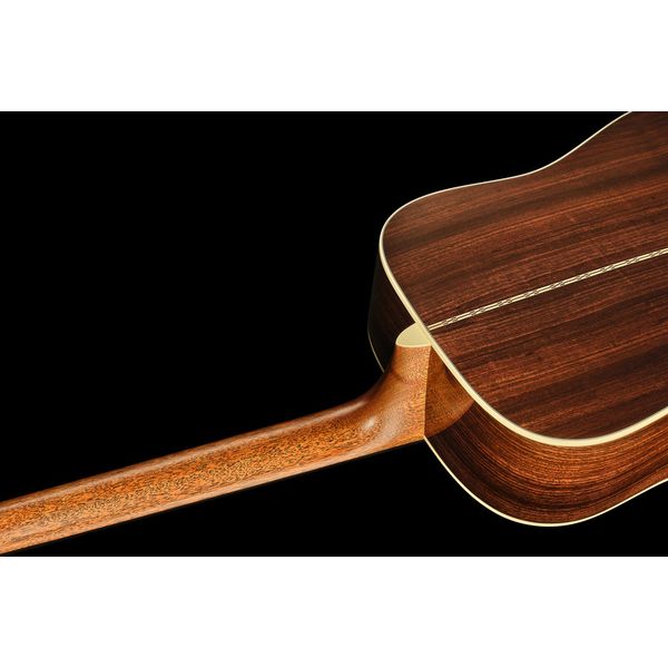 Martin Guitar D28 Sunburst