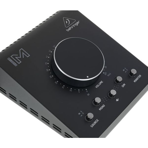 Behringer Studio M