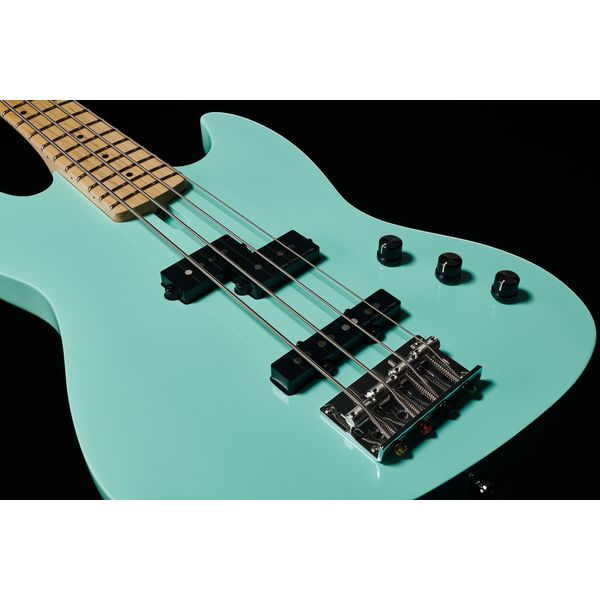 Marcus Miller U5 MT MN Short 2023