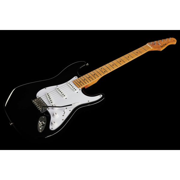 Harley Benton ST-62MN BK Vintage Bundle 2