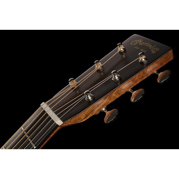 Martin Guitar D-28 Sunburst