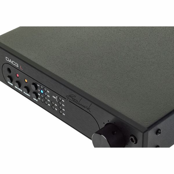 Benchmark DAC3 L Black