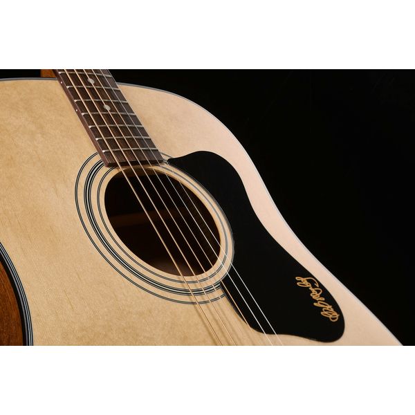 Guild A-20 Bob Marley