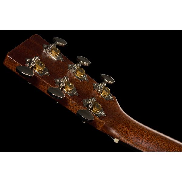 Martin Guitar D-16E-01