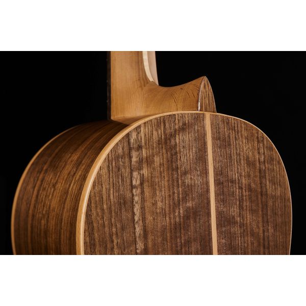 H&ouml;fner HM87-SE Master Classic Guitar