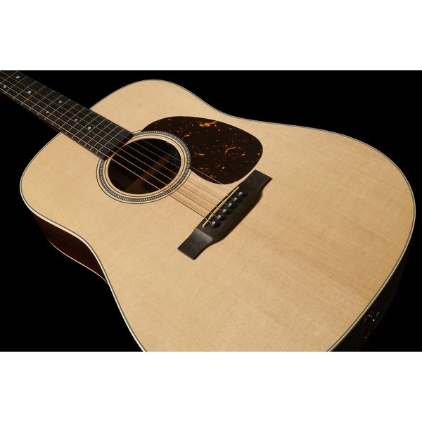Martin Guitar D-16E-01