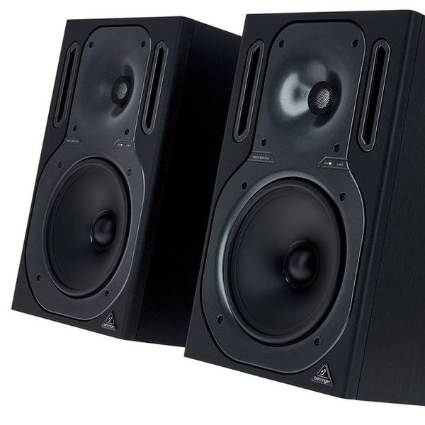 Behringer B2031A Truth