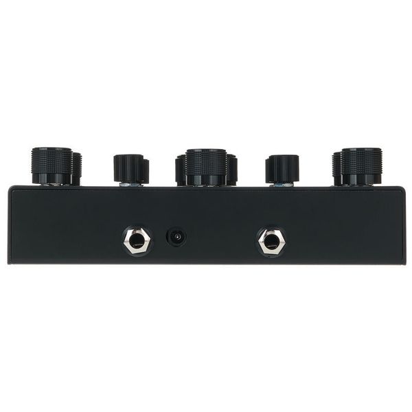 Collision Devices Black Hole Symmetry