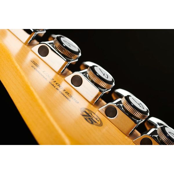 Fender AM Ultra Luxe Strat MN 2CS