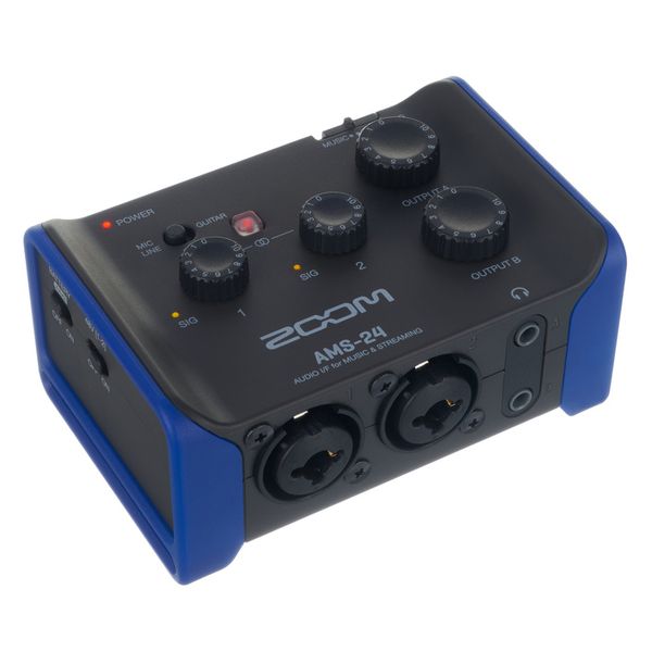 Zoom AMS-24