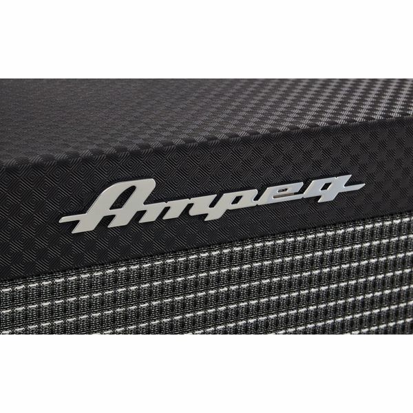 Ampeg RB-210