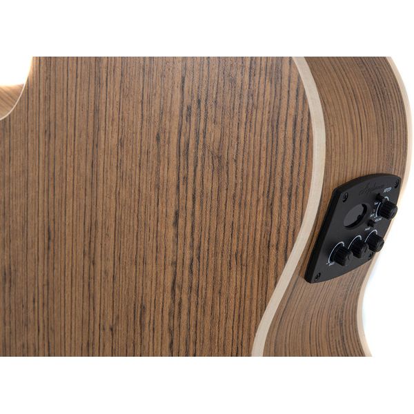 Applause Jump OM CE Celeste