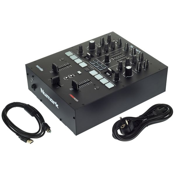 Numark Scratch LP140 Silver Bundle