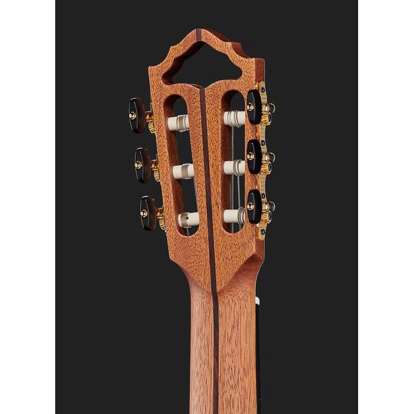 H&ouml;fner HM89-CE Master Classic Guitar