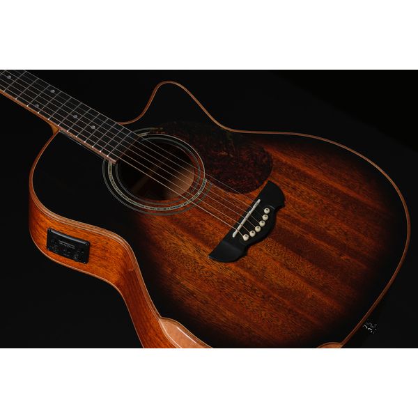 Harley Benton CLG-650SM-CE VS SolidWood