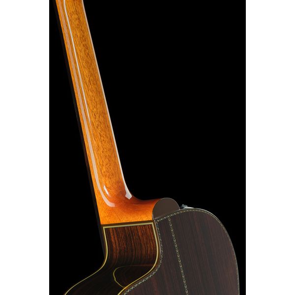 Takamine DH90 w/Softcase