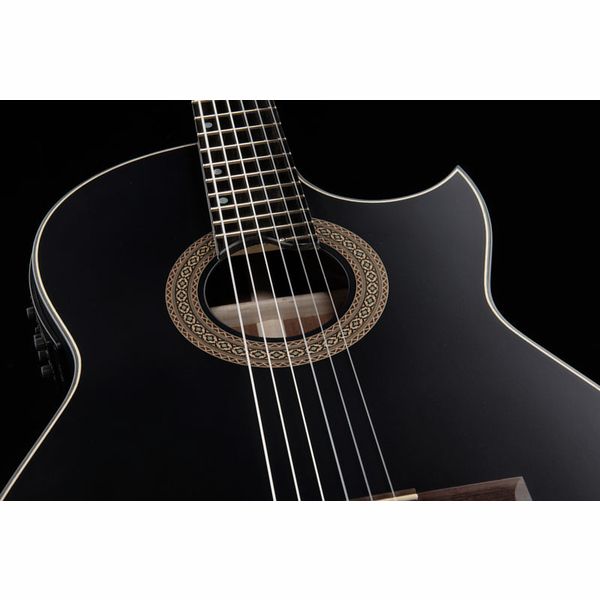 Hanika Thomann Custom BK