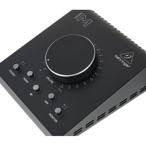Behringer Studio M