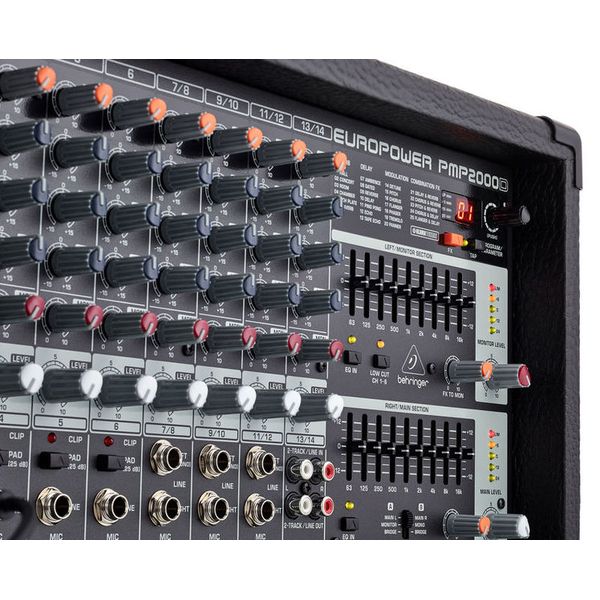Behringer PMP 2000D