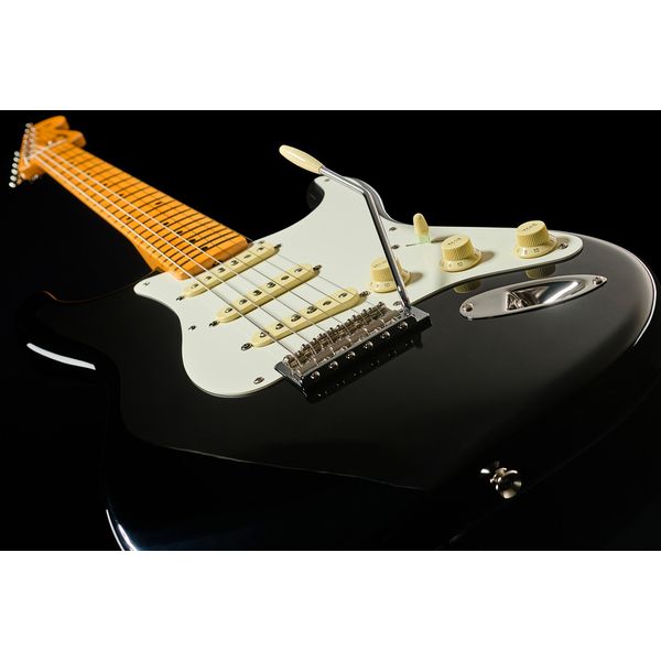 Fender AV II 57 Strat MN BLK