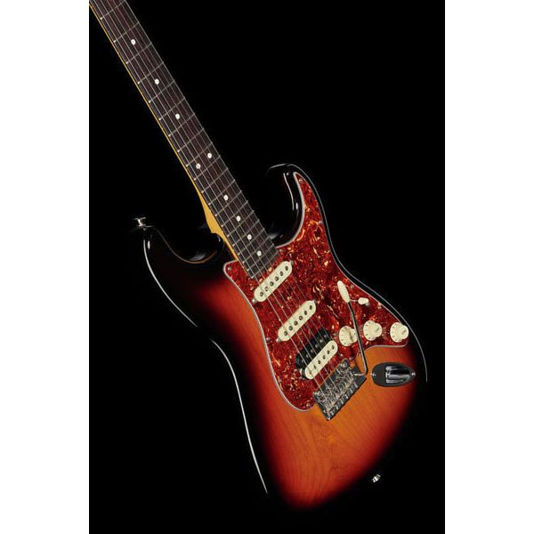 Fender AM Pro II Strat HSS RW 3TSB
