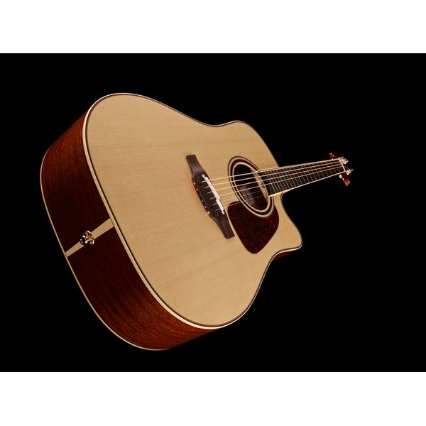 Takamine P4DC w/Softcase