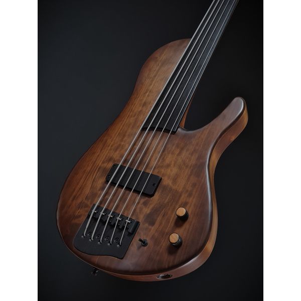 Franz Bassguitars Kuma 5 Fretless