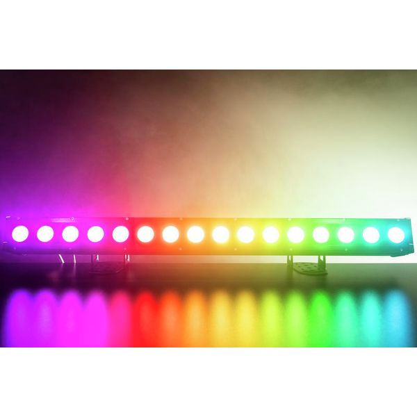 Stairville Show Bar Pro 16x10W RGBAW IP65