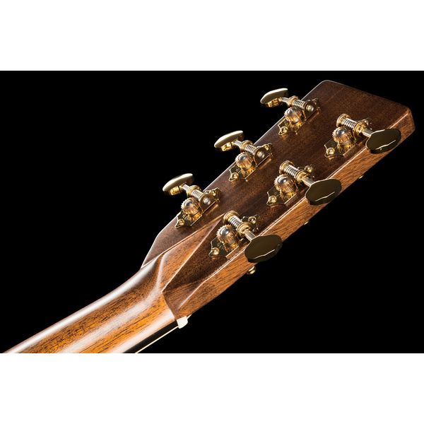 Martin Guitar D-28E Modern Deluxe