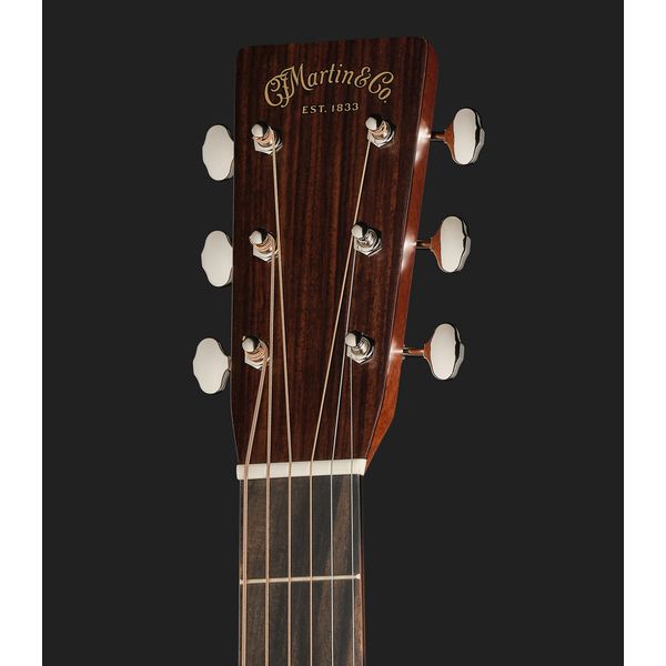 Martin Guitar D-28 Satin Amberburst