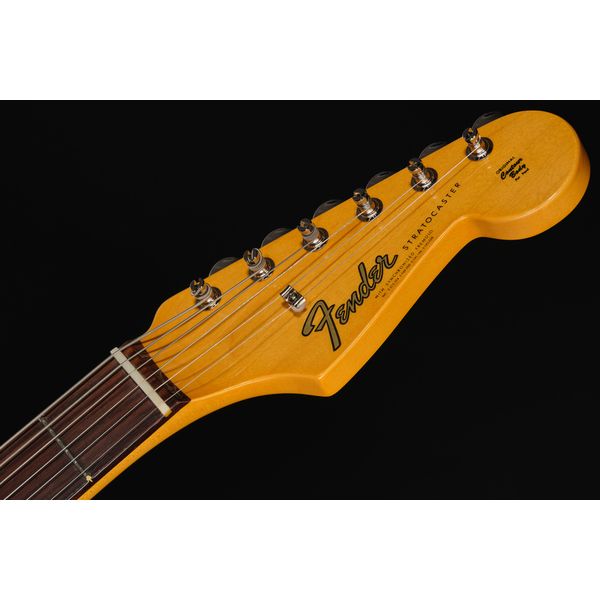 Fender AV II 65 Strat RW CAR