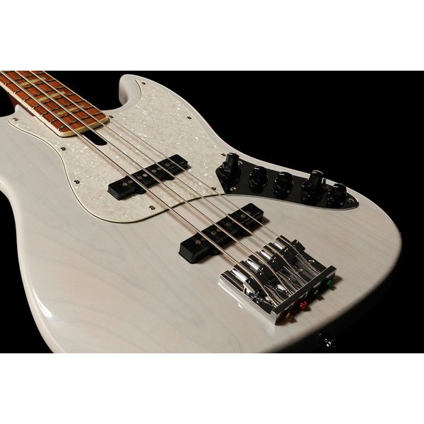 Marcus Miller V8-4 WB