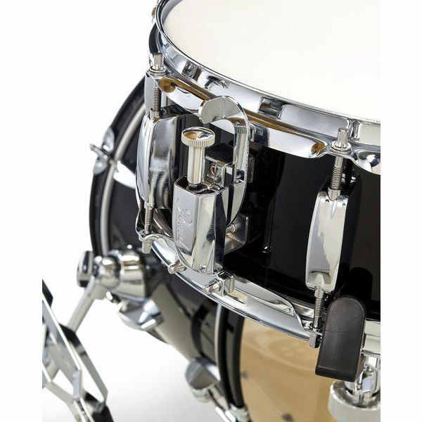 Pearl Roadshow 18" Plus Jet Black