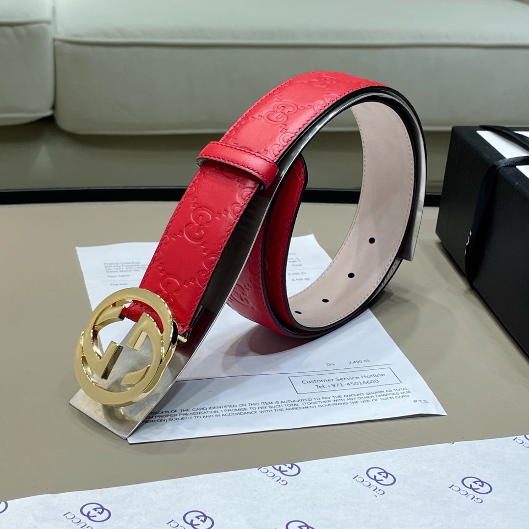 Gucci Signature