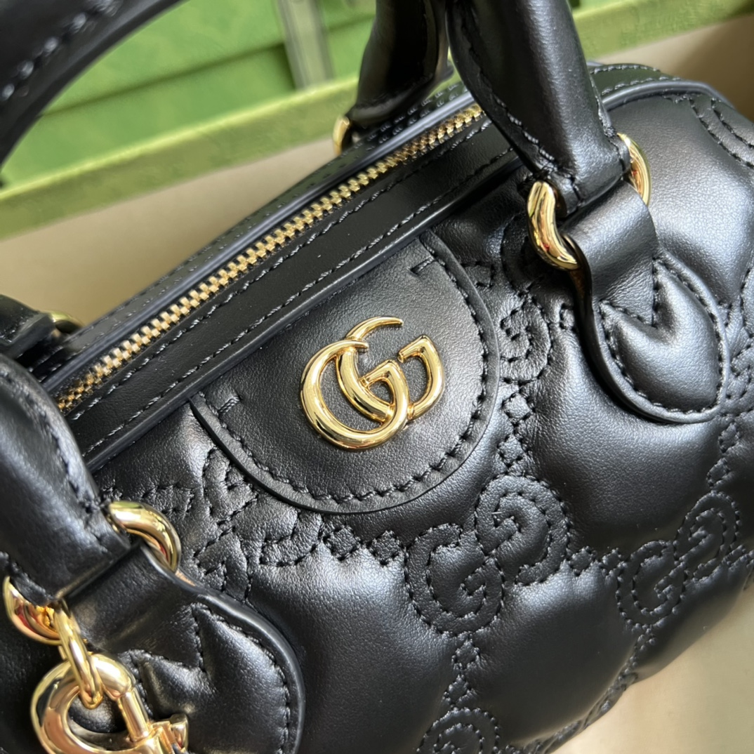 GG Matelassé leather mini bag