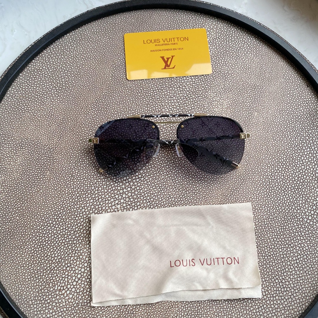 LOUIS VUITTON CLOCKWISE CANVAS SUNGLASSES