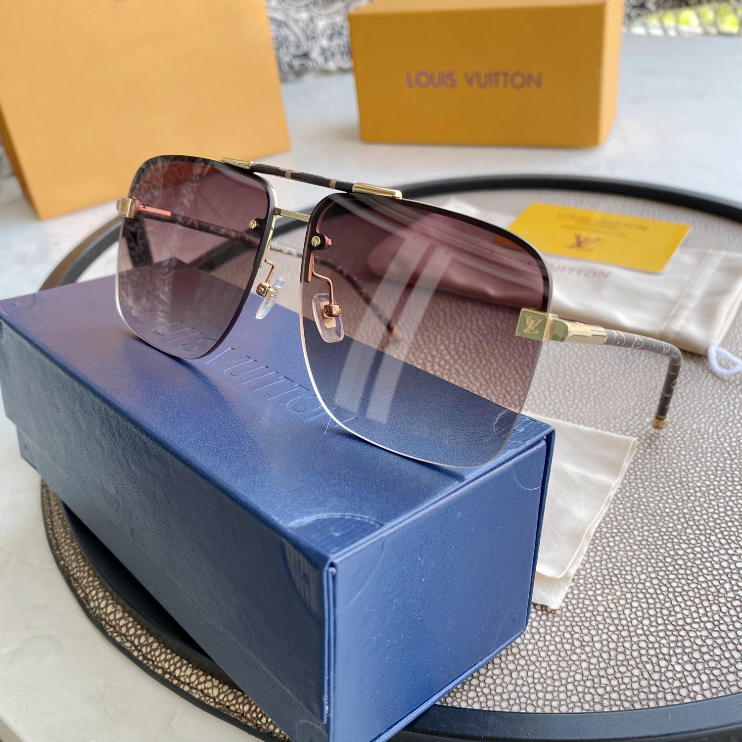 SAINT LAURENT EYEWEAR