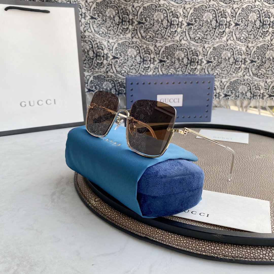 GUCCI EYEWEAR SUNGLASSES