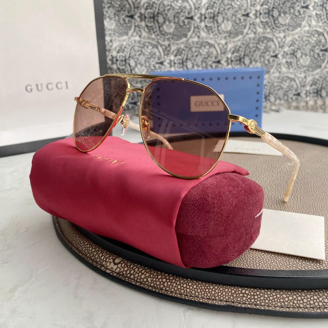 GUCCI SUNGLASSES