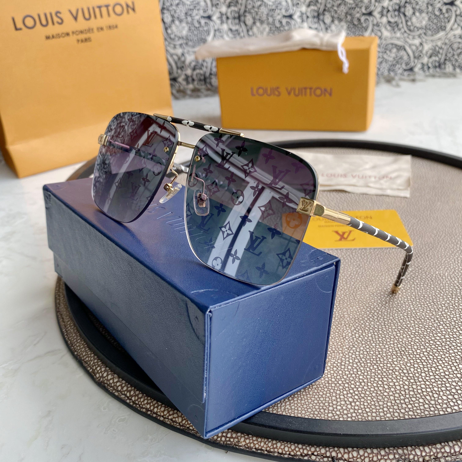 SAINT LAURENT EYEWEAR