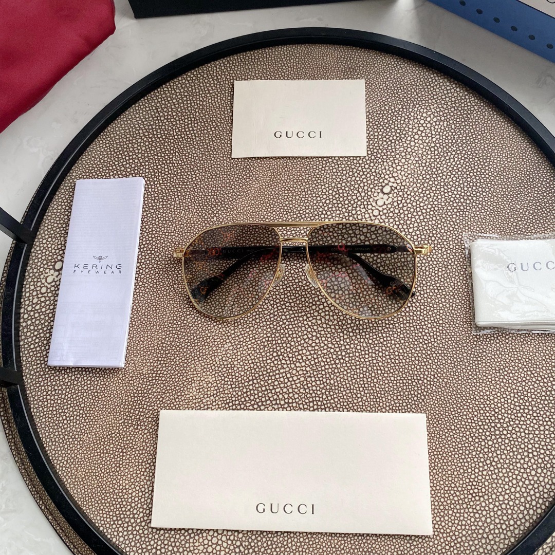 AVIATOR FRAME SUNGLASSES