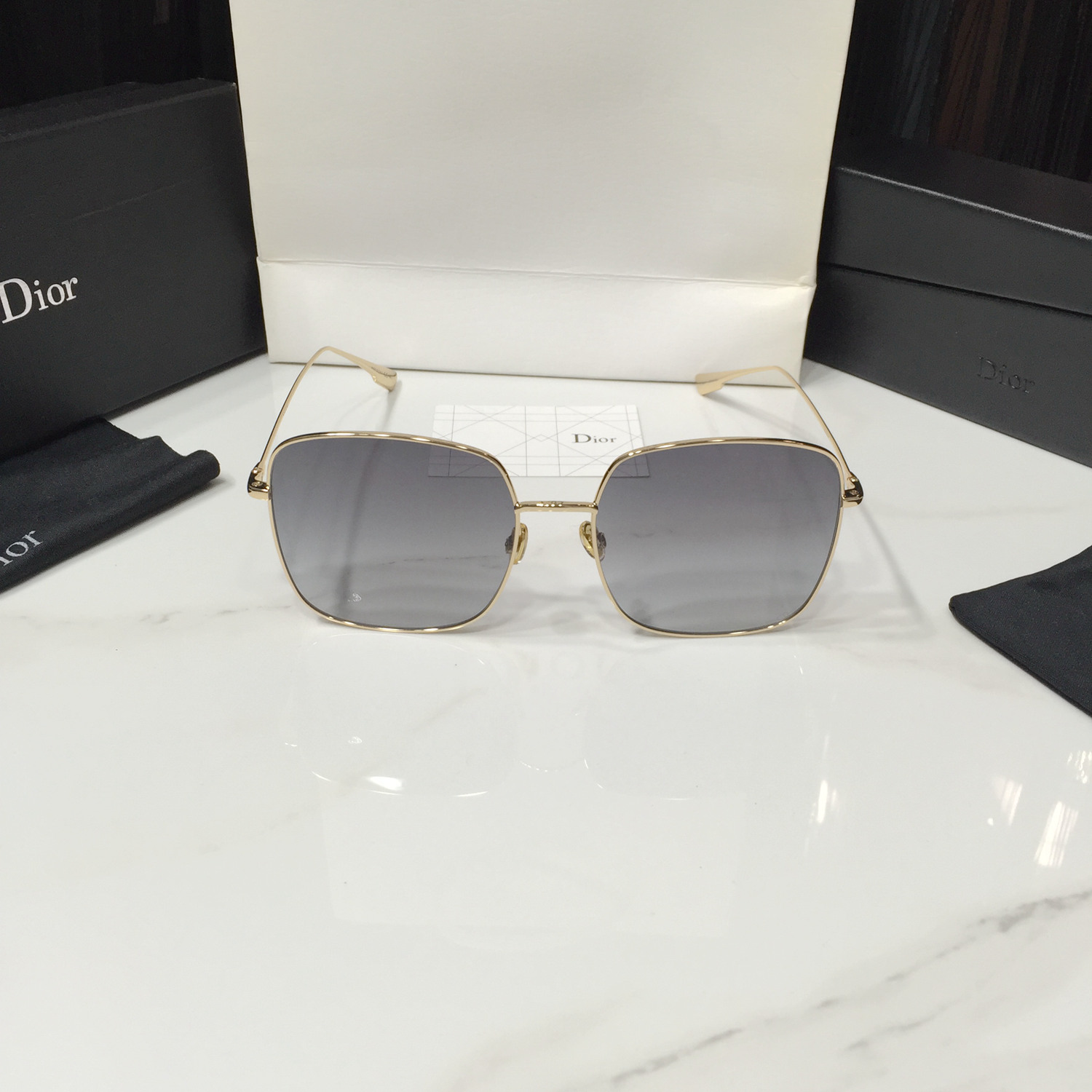 STELLAIRE Sunglasses