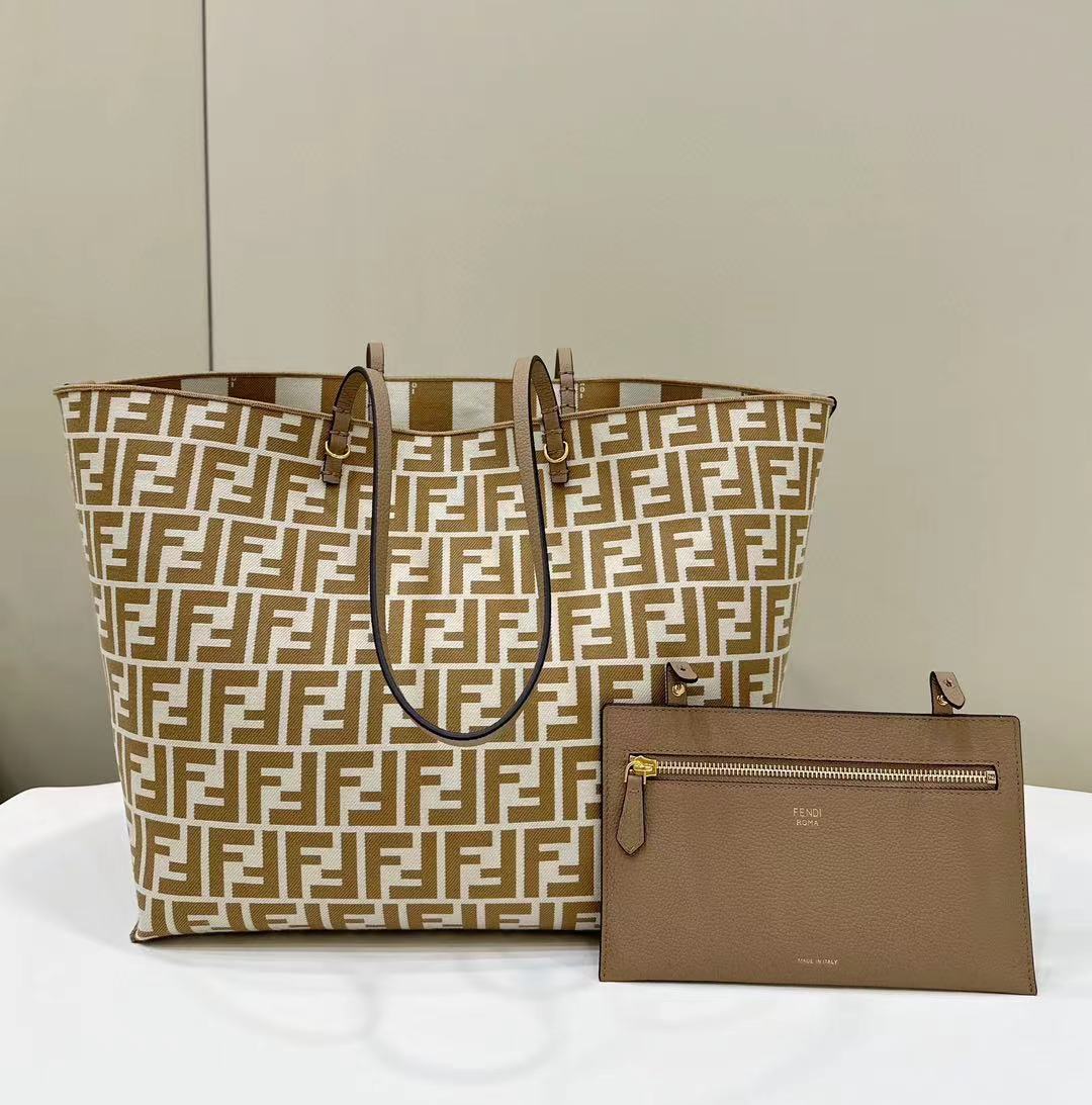 Fendi Tote Large