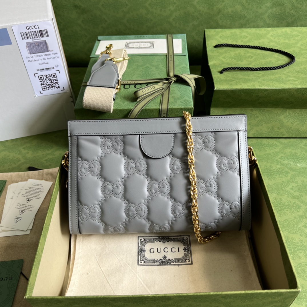 GG Matelassé leather small bag